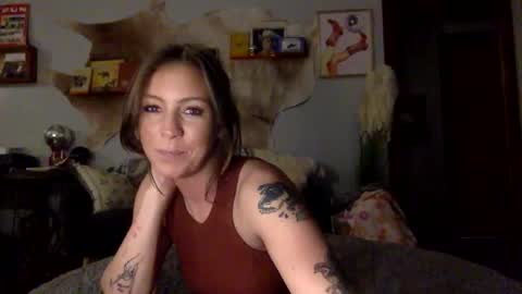 Snapshot of xlacyy chatting on 10-22-25, 02:45 xLacyy online show from 10-22-25, 02:45