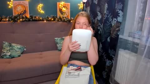 Chloe online show from 12-16-24, 02:16