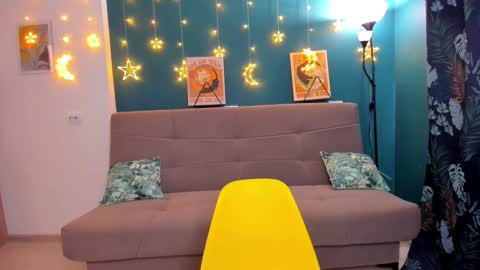 Chloe online show from 01-25-25, 11:13