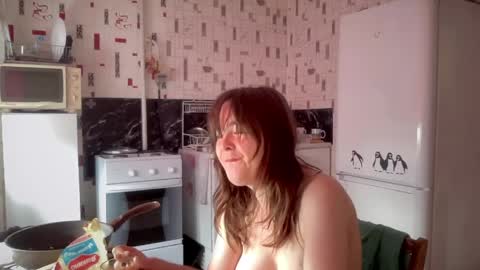 Luna online show from 06-02-26, 03:52