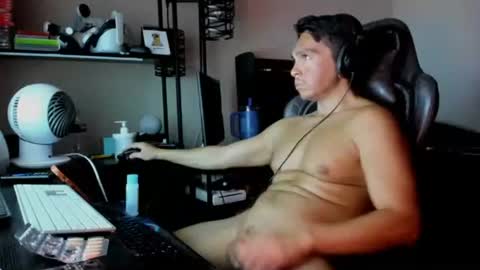 Snapshot of xoalejandroxo6 chatting on 04-11-26, 07:13 xoalejandroxo6 online show from 04-11-26, 07:13