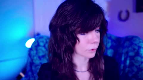 Bella Bondai online show from 11-19-25, 02:44