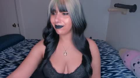 Rae  online show from 02-03-25, 04:41
