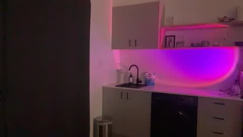 xopeachybaby online show from 04-26-26, 10:46