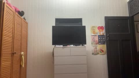 Snapshot of xopeachybaby chatting on 06-08-26, 01:11 xopeachybaby online show from 06-08-26, 01:11
