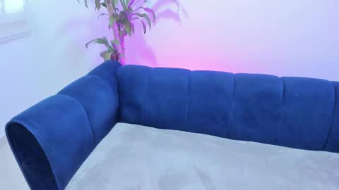 xoxo_angel online show from 12-02-25, 02:01