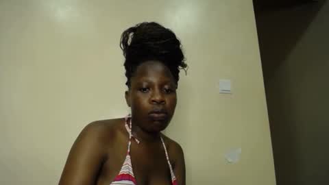 Snapshot of xoxo_booty chatting on 11-24-25, 07:02 Xoxo online show from 11-24-25, 07:02