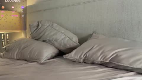 jenn online show from 02-17-26, 04:24