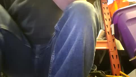 Xploringus online show from 09-27-25, 04:50