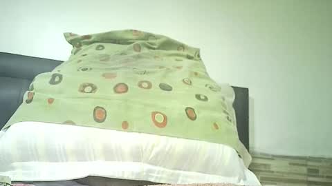 xposed_edger online show from 04-08-26, 05:57