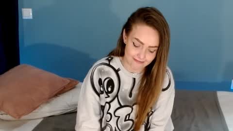 Snapshot of xsexycouples chatting on 01-14-25, 12:11 AnnaMaee online show from 01-14-25, 12:11