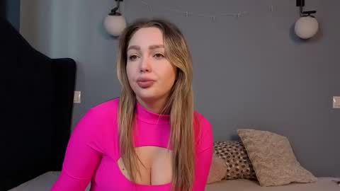 Snapshot of xsexycouples chatting on 03-06-26, 07:05 AnnaMaee online show from 03-06-26, 07:05