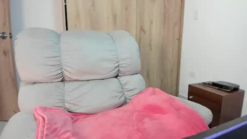 Hellen Sofia instagram hellen5546 online show from 05-20-26, 10:16