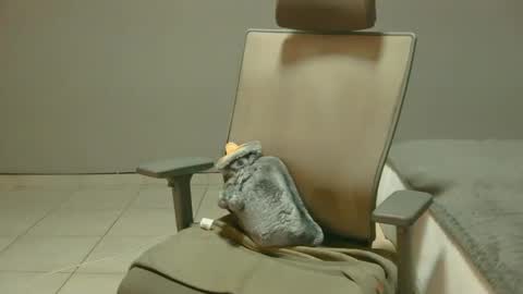 Snapshot of xspiketeex chatting on 05-11-26, 05:02 spykeXtee online show from 05-11-26, 05:02