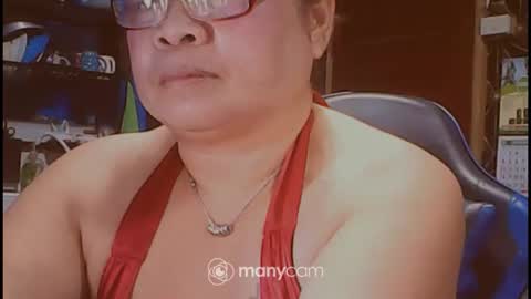 Snapshot of xsw33t_joy69x chatting on 05-25-26, 12:33 joy online show from 05-25-26, 12:33