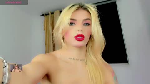 Snapshot of xthesexyboyx chatting on 06-10-26, 04:34 Femboy Exotic online show from 06-10-26, 04:34