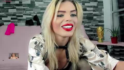 Snapshot of xthesexyboyx chatting on 07-07-26, 06:05 Femboy Exotic online show from 07-07-26, 06:05
