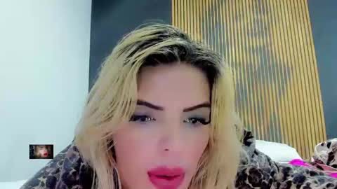 Snapshot of xthesexyboyx chatting on 07-19-26, 10:08 Femboy Exotic online show from 07-19-26, 10:08