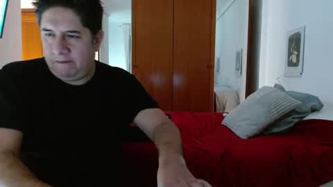 thiagoeva online show from 12-20-25, 09:05