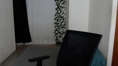 xtranherr online show from 12-20-24, 03:03