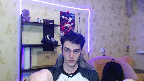 traqqq online show from 01-22-25, 08:17