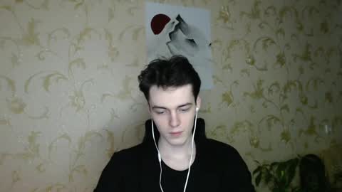 Snapshot of xtraqqq chatting on 04-13-26, 10:15 traqqq online show from 04-13-26, 10:15