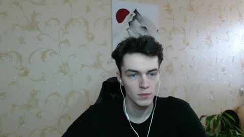 Snapshot of xtraqqq chatting on 04-18-26, 11:47 traqqq online show from 04-18-26, 11:47
