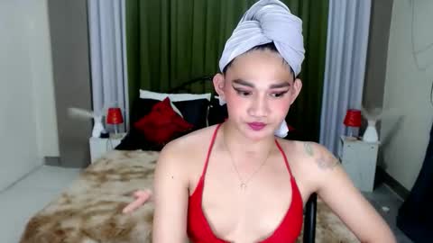 xtspetitehugecock online show from 04-10-26, 05:23