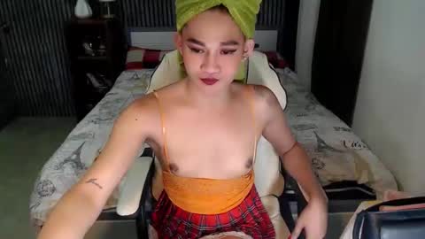 xtspetitehugecock online show from 04-26-26, 08:12