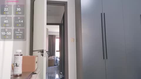 xuyihan online show from 03-18-26, 05:43