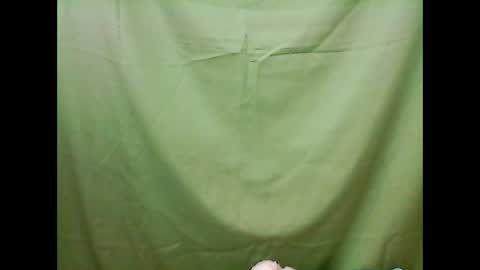 Mariel online show from 11-26-25, 05:08