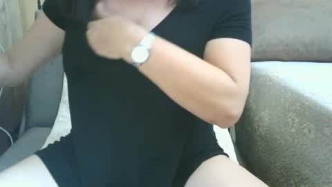 Snapshot of xxalexis chatting on 07-13-26, 03:04 HotMomAlex online show from 07-13-26, 03:04