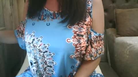 Snapshot of xxalexis chatting on 07-25-26, 07:11 HotMomAlex online show from 07-25-26, 07:11