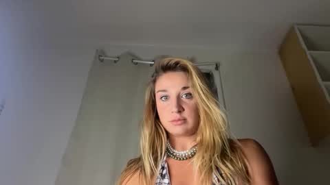 xxbabycheetahxx online show from 03-12-26, 04:40