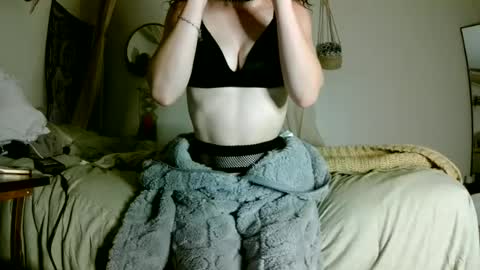 Snapshot of xxbreedmexx chatting on 06-16-26, 12:57 xxbreedmexx online show from 06-16-26, 12:57