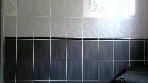 Katie online show from 04-29-26, 12:20