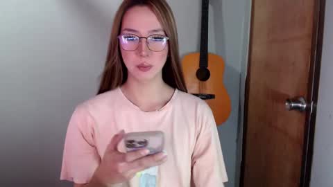 Dyanna Zulla online show from 12-11-24, 10:47