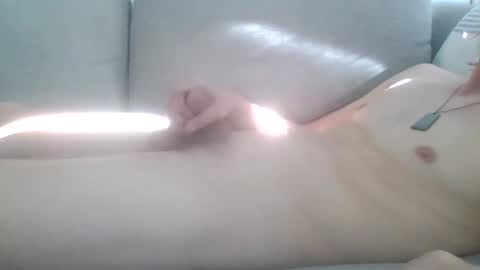 Snapshot of xxjayxxjj chatting on 10-31-25, 04:02 buddyxx online show from 10-31-25, 04:02