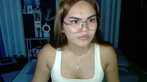 Kylie Smith online show from 03-11-26, 02:56