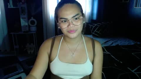 Kylie Smith online show from 05-09-26, 01:11