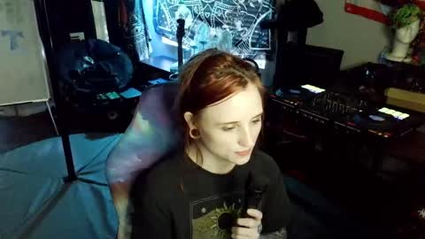 Lilith online show from 04-21-26, 01:18