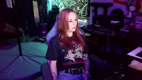 Snapshot of xxlilithmoonxx chatting on 07-16-26, 02:17 Lilith online show from 07-16-26, 02:17