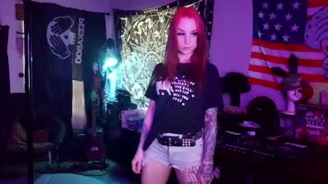 Snapshot of xxlilithmoonxx chatting on 07-23-26, 01:58 Lilith online show from 07-23-26, 01:58