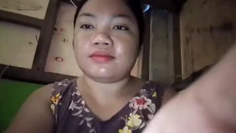 Snapshot of xxloriexx_me chatting on 05-10-26, 11:43 xxloriexx_me online show from 05-10-26, 11:43