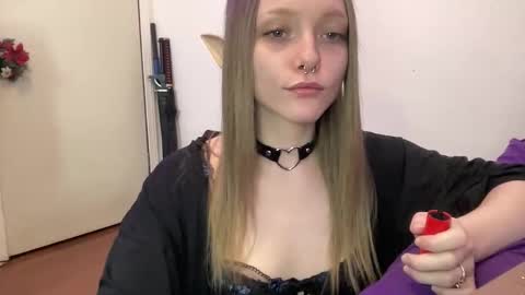 Snapshot of xxloveanastasia chatting on 11-26-25, 06:53 LoveAnastasia online show from 11-26-25, 06:53