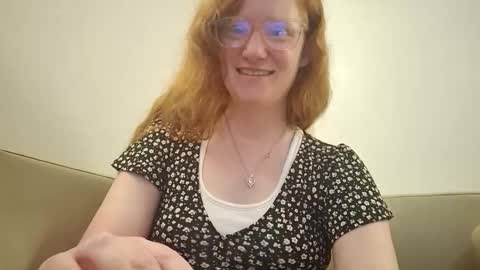 Snapshot of xxmariebliss chatting on 05-15-26, 01:07 xxmariebliss online show from 05-15-26, 01:07