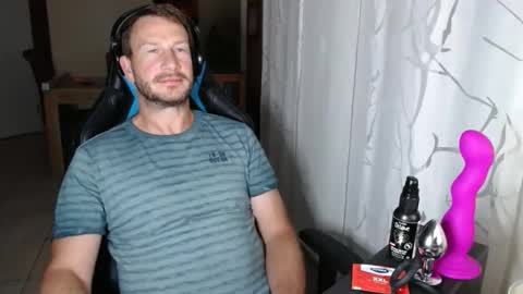 Snapshot of xxmettexx chatting on 09-14-25, 08:52 xxmettexx online show from 09-14-25, 08:52