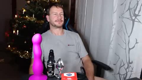 Snapshot of xxmettexx chatting on 12-22-25, 11:13 xxmettexx online show from 12-22-25, 11:13