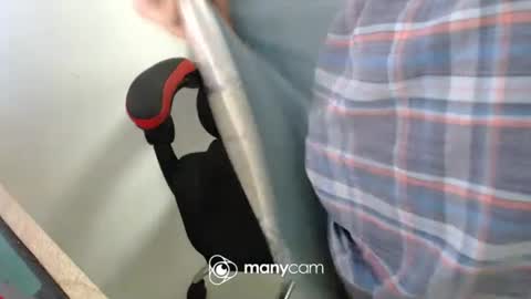 Snapshot of xxmonsterbigcockxx chatting on 11-26-25, 01:39 Kaycee online show from 11-26-25, 01:39