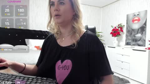 Snapshot of xxsecretdesirexx chatting on 01-29-25, 04:26 xxsecretdesirexx Catalina online show from 01-29-25, 04:26